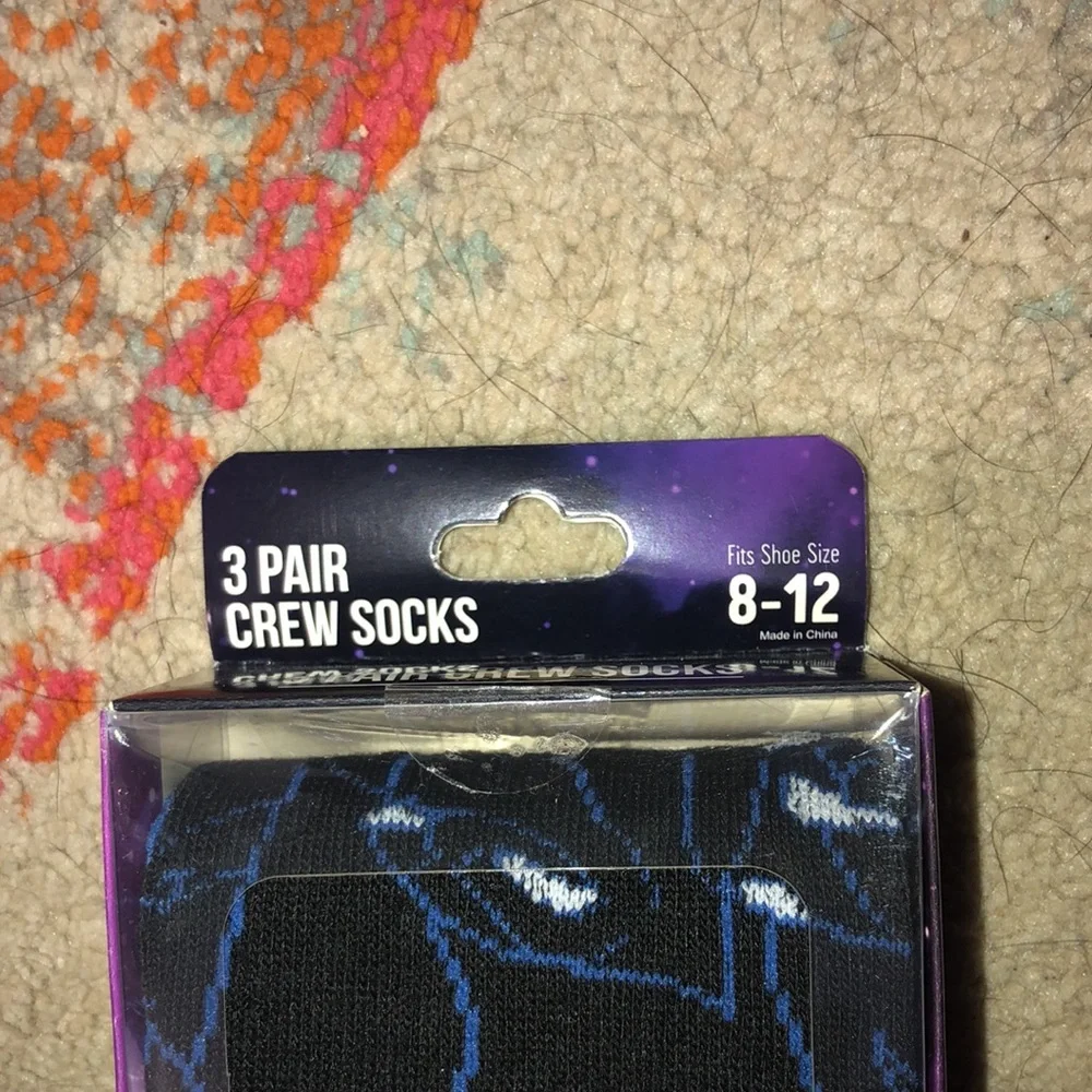 🧜🏼‍♀️3 for $15 item!🧜🏼‍♀️ men’s black panther 3 pair crew socks - Picture 3 of 4